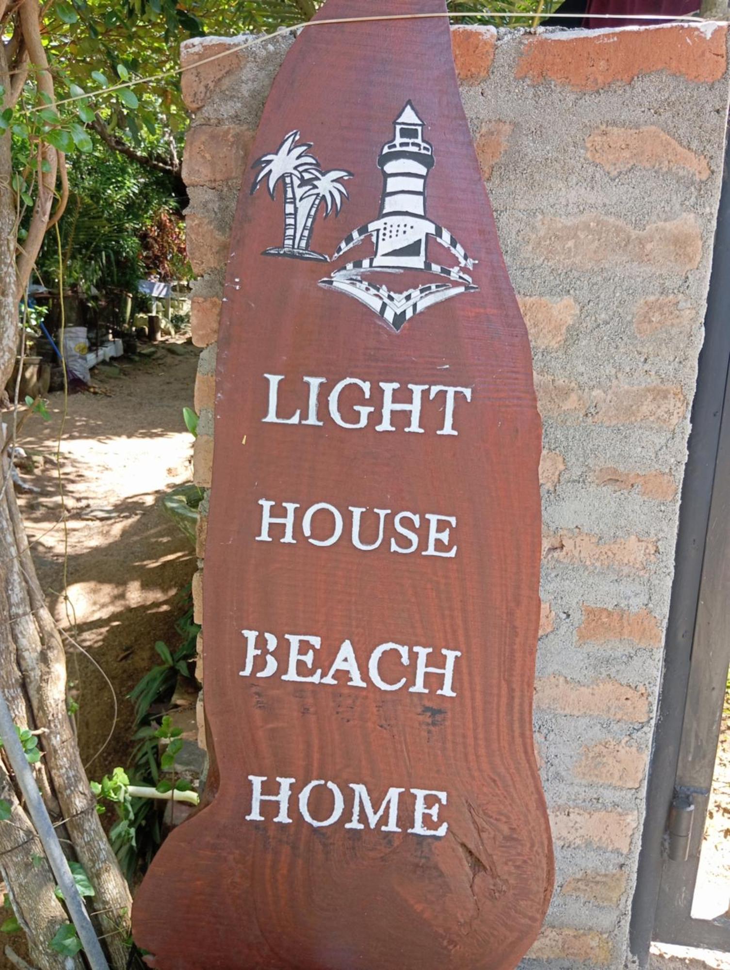Light House Beach Home Matara Ngoại thất bức ảnh