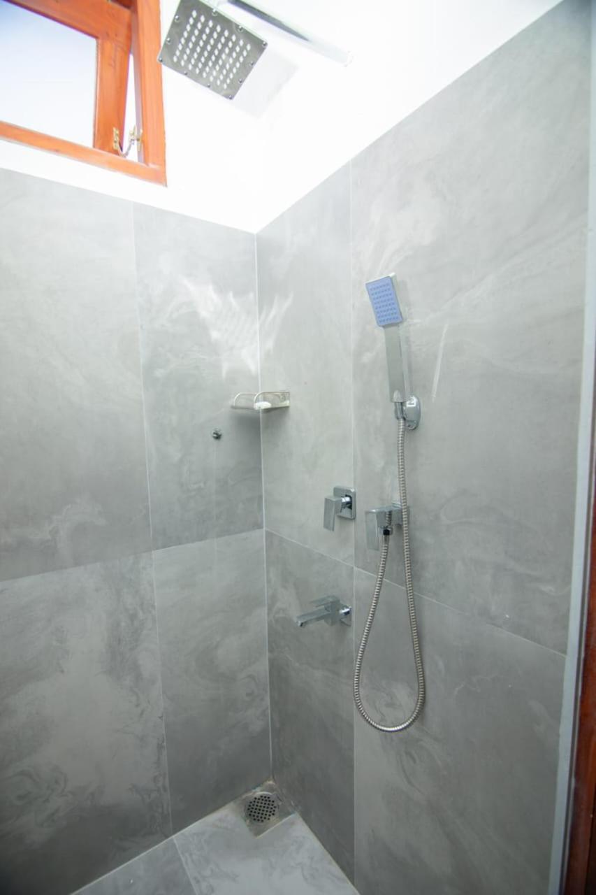 Light House Beach Home Matara Phòng bức ảnh