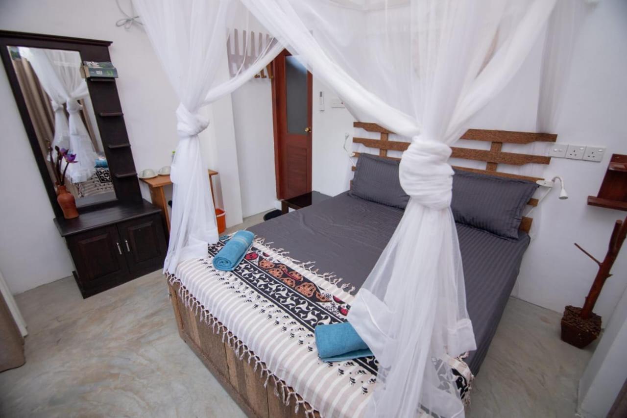 Light House Beach Home Matara Phòng bức ảnh