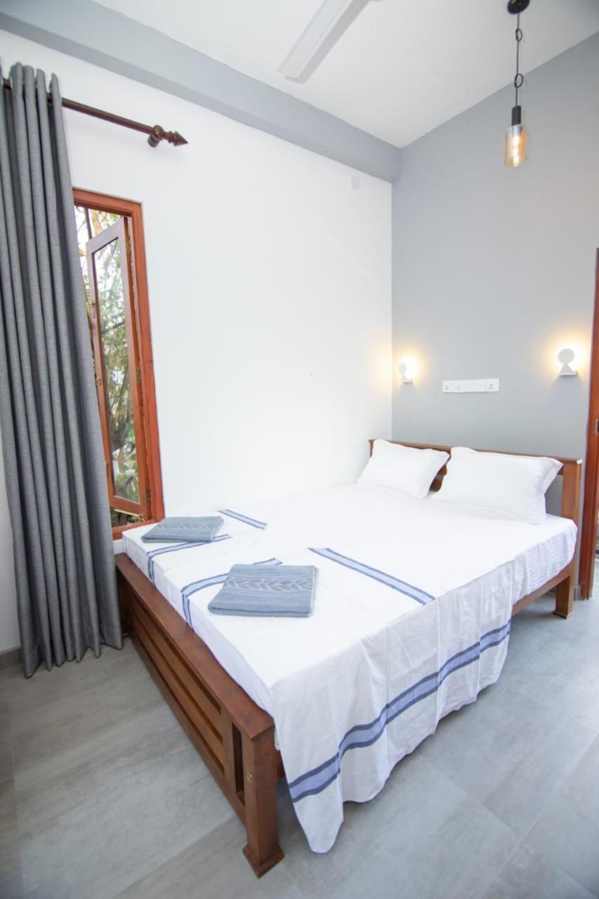 Light House Beach Home Matara Phòng bức ảnh