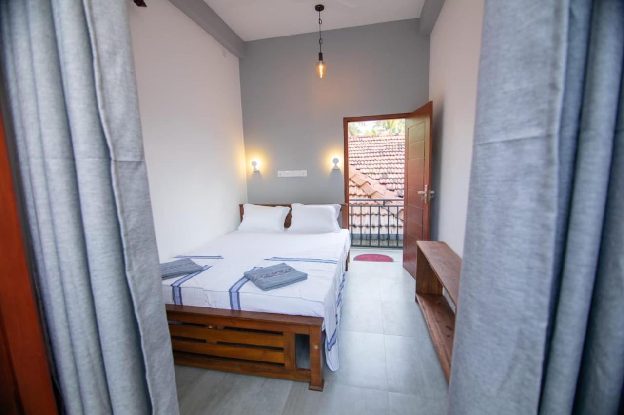 Light House Beach Home Matara Phòng bức ảnh